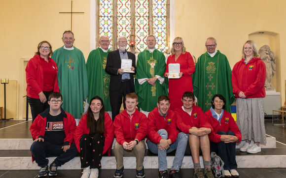 Michael Galvin and Carmel Drinan receive their Benemerenti Awards from Bishop Fintan along with representatives from Group 126 of Irish Pilgrimages Trust. Also included, Fr. John Collins AP, Fr. Jack Twomey OFM. Cap (Chaplain Bons Secours Hospital) and Fr. Alan O’Leary Co-PP with Bishop Fintan. (Photos: Brian Lougheed)