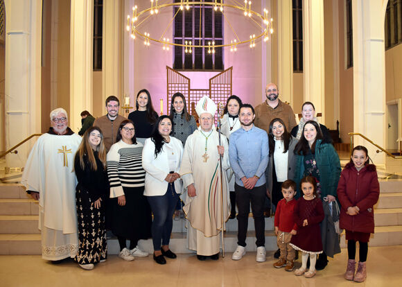 The Easter Vigil celebrated at the Cathedral of St. Mary and St. Anne, Cork, with principal celebrant Bishop Fintan Gavin, included the initiation in to the Catholic Church of two people who have come to Cork from Brazil. Edina Teopoldo de Campos (to theleft of Bishop Fintan) and Danilo Fraga Peixoto ( to the right of the bishop) are pictured with families and friends after they were baptised and confirmed at the Easter Vigil. (Photo: Mike English).