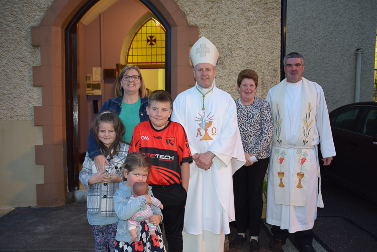 Images taken at Ballingeary during Bishop Fintan's pastoral visit to Uibh Laoire parish (pic. Nóirín Uí Thuama)