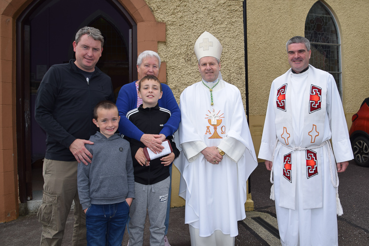 Images taken at Ballingeary during Bishop Fintan's pastoral visit to Uibh Laoire parish (pic. Nóirín Uí Thuama)