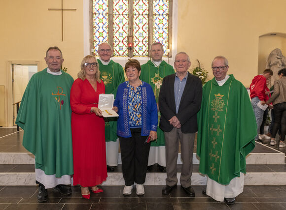 Carmel Drinan and Family members with Bishop Fintan