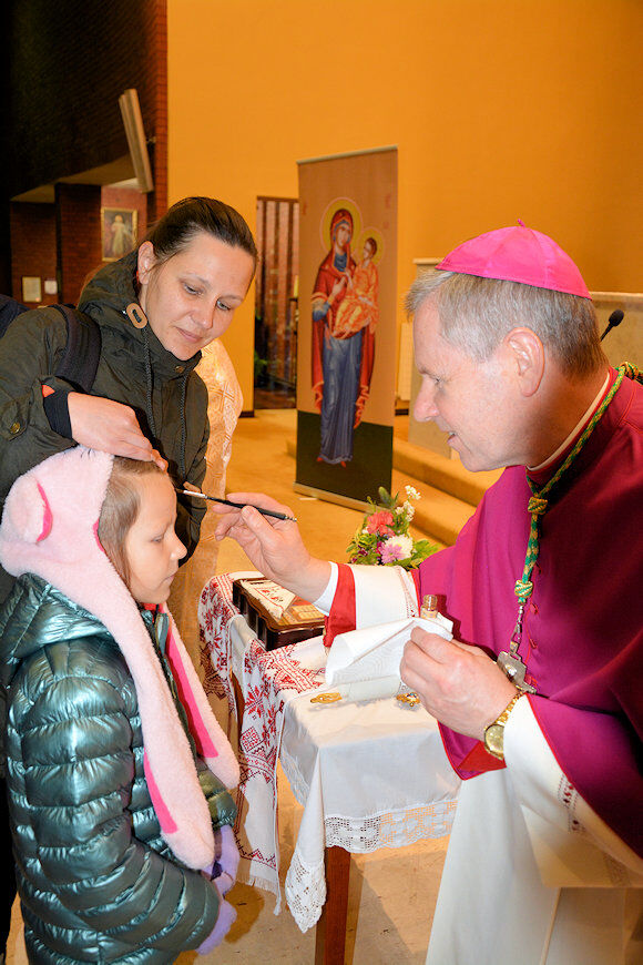 Ukrainian Catholics Celebrate Feast of St. Nicholas