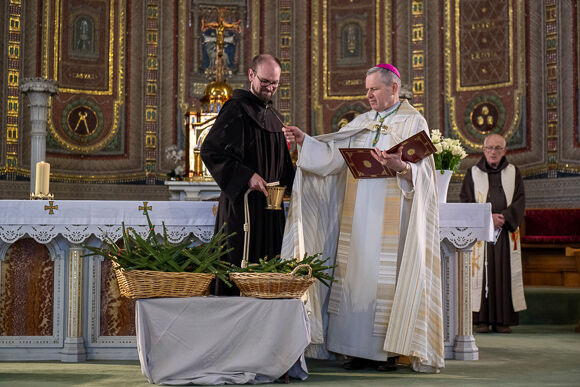 Bishop Fintan Gavin blesses St. Brigid Crosses at the liturgy for Consecrated Life in the Diocese of Cork and Ross.Pic: Brian Lougheed